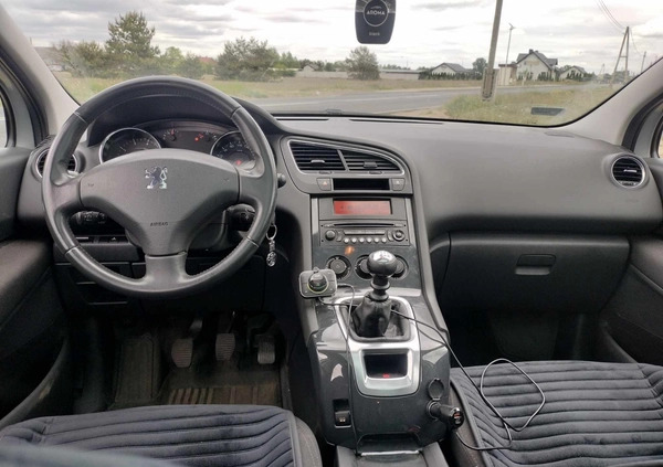 Peugeot 5008 cena 16500 przebieg: 165000, rok produkcji 2011 z Drezdenko małe 106